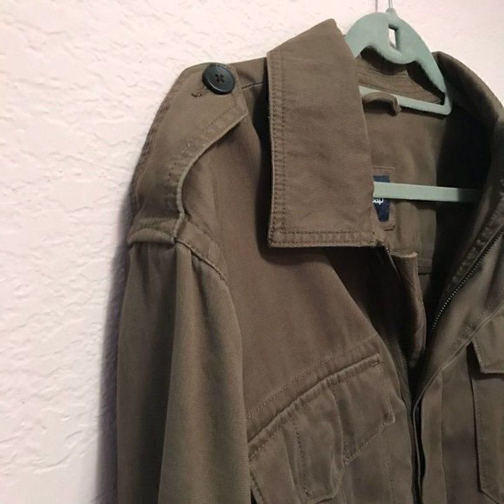 NWOT. Gap Jacket. Excellent Condition.‎ - Picture 6 of 9